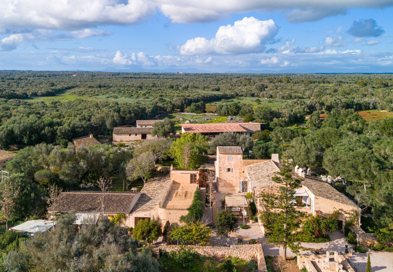 Finca in LLucmajor - Finca Terra Vella Luxusfinca mit bis zu 11 Schlafzimmern zur monatlichen Vermietung auf Mallorca