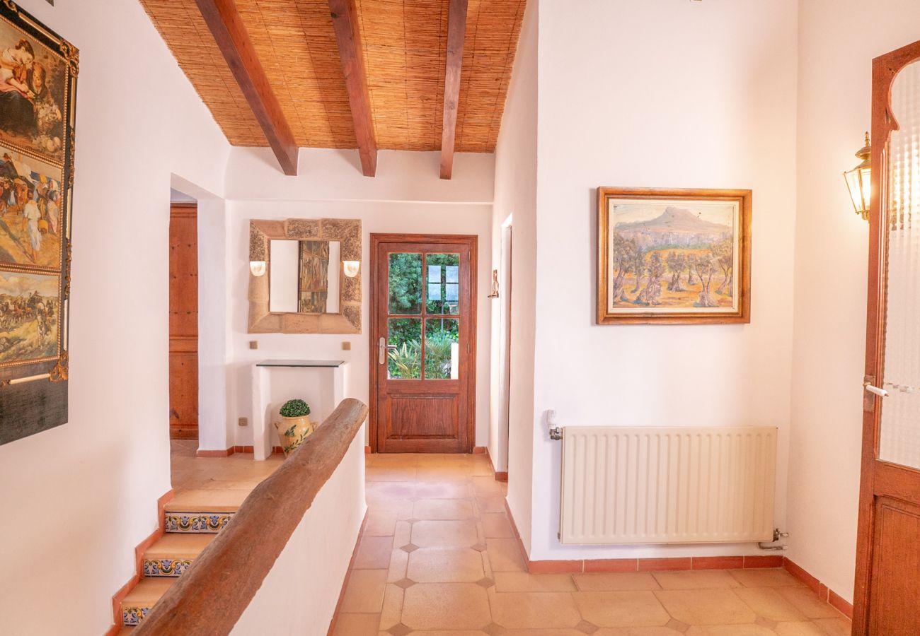 Finca in Manacor - Ferienhaus El Castillo mit Pool für 12 Personen bei Manacor auf Mallorca