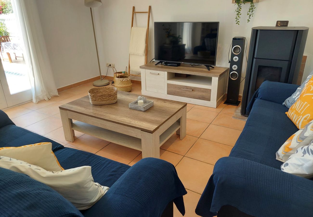 Ferienhaus in Es Llombards - Ferienhaus in Cala Llombards mit Pool und Meerblick nahe Santanyí auf Mallorca 