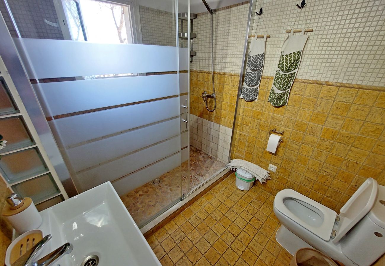 Ferienhaus in Es Llombards - Ferienhaus in Cala Llombards mit Pool und Meerblick nahe Santanyí auf Mallorca 