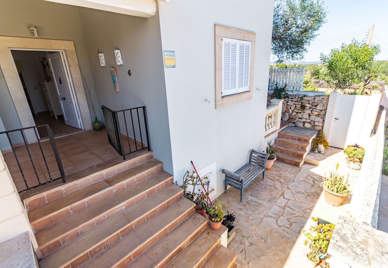 Ferienhaus in Es Llombards - Ferienhaus in Cala Llombards mit Pool und Meerblick nahe Santanyí auf Mallorca 