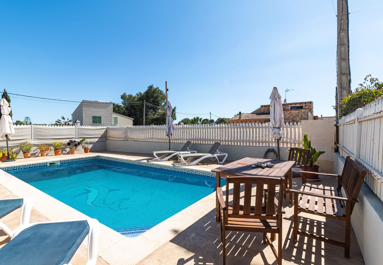 Ferienhaus in Es Llombards - Ferienhaus in Cala Llombards mit Pool und Meerblick nahe Santanyí auf Mallorca 