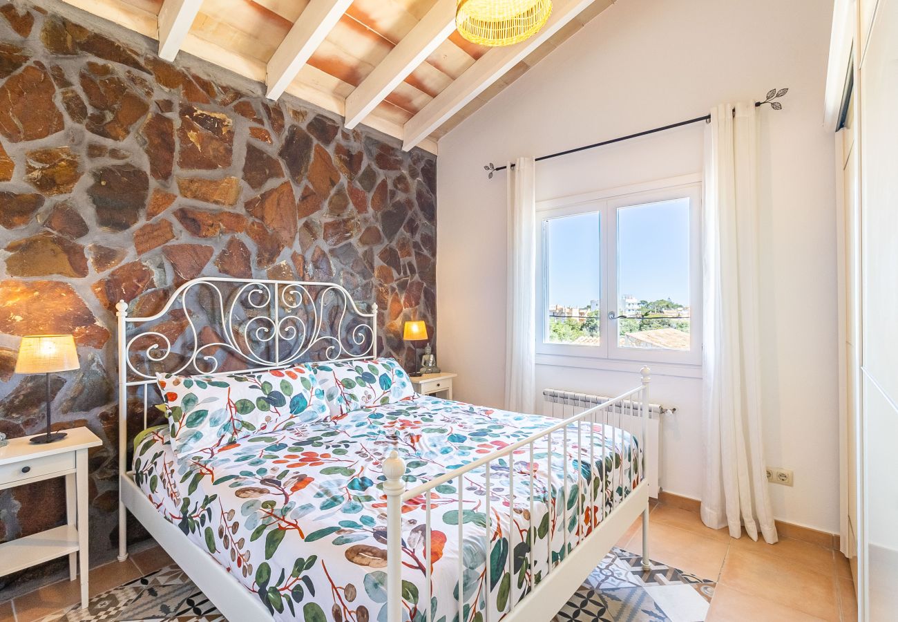 Ferienhaus in Es Llombards - Ferienhaus in Cala Llombards mit Pool und Meerblick nahe Santanyí auf Mallorca 