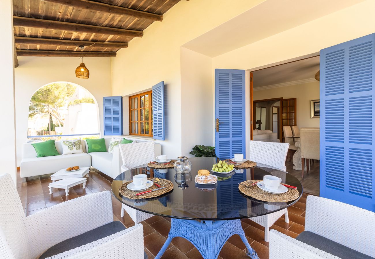 Ferienhaus in Cala Figuera - Casa Dragonera Ferienhaus in Cala Figuera in zentraler Lage nur wenige Minuten vom Hafen entfernt