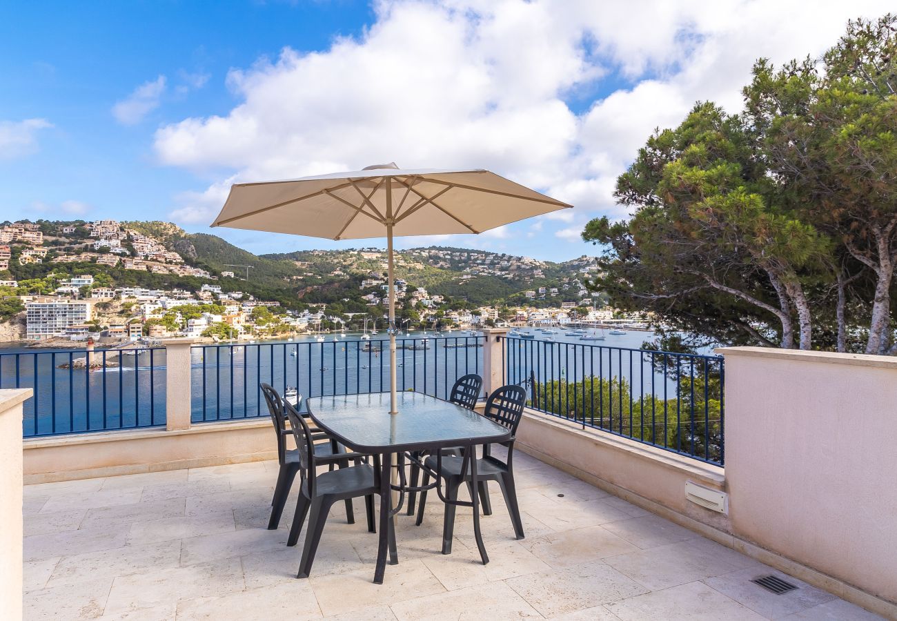 Villa in Port d' Andratx - Sea View Villa in Port Andratx