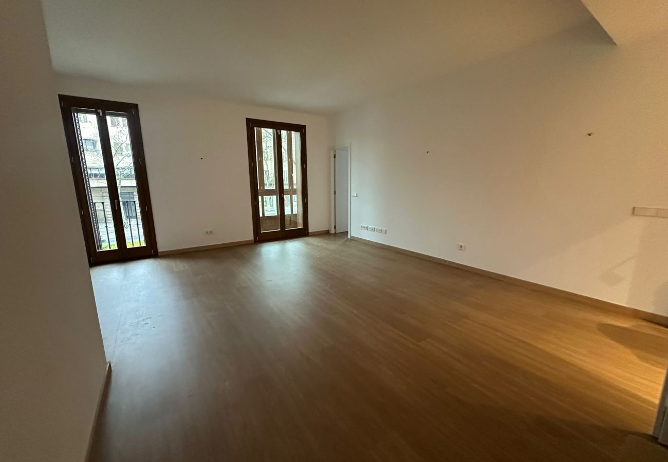Piso en Palma  - Apartamento moderno en alquiler de larga estancia en Palma con 3 dormitorios y terraza