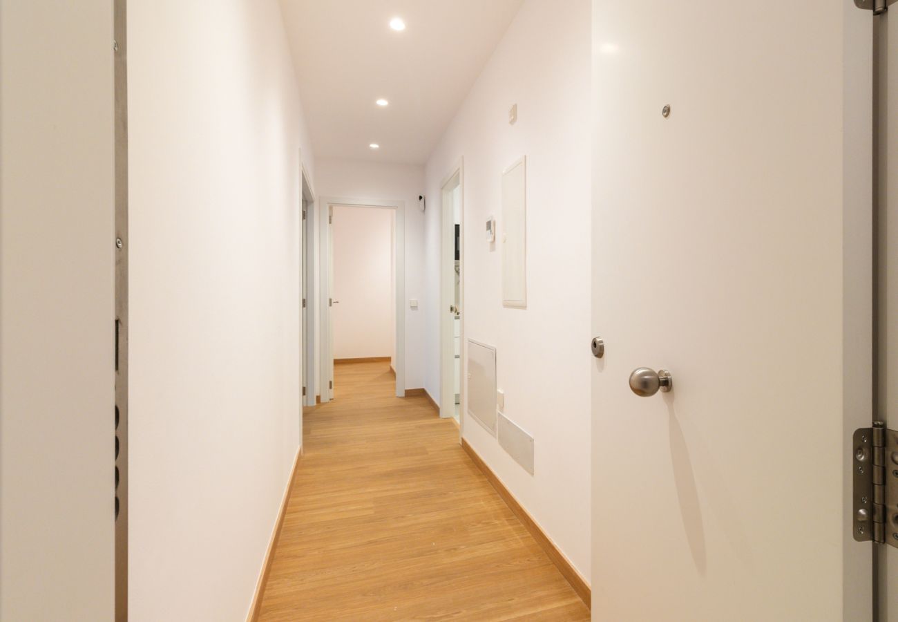 Piso en Palma  - Apartamento moderno en alquiler de larga estancia en Palma con 3 dormitorios y terraza