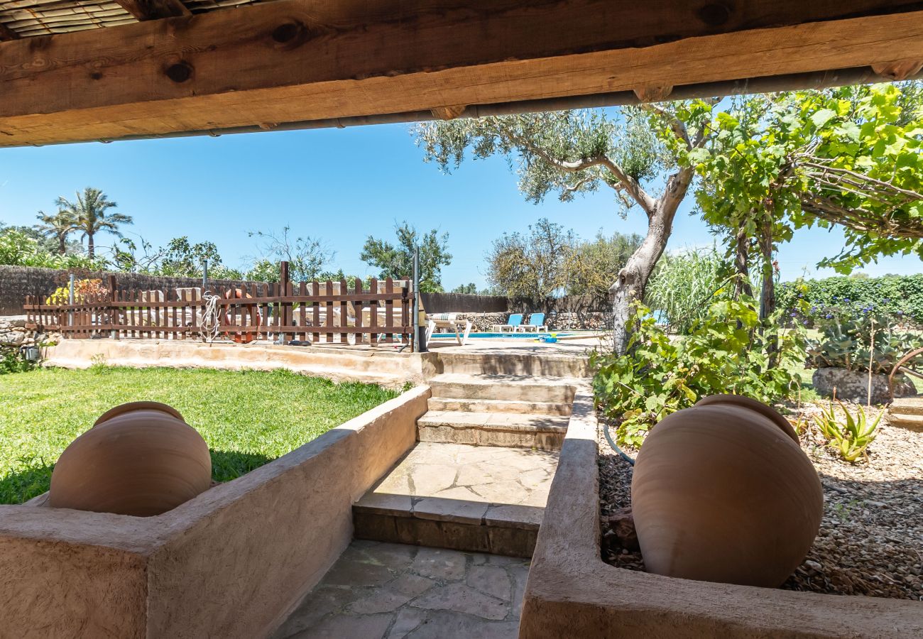Finca en Santanyi - Finca Can Nin casa vacacional idílica con gran piscina en Santanyí