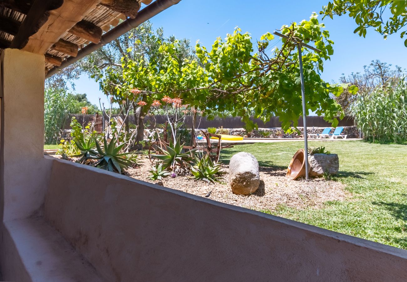 Finca en Santanyi - Finca Can Nin casa vacacional idílica con gran piscina en Santanyí
