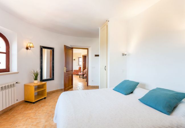 Finca en Santanyi - Finca Ses Mires casa vacacional con 5 dormitorios, piscina, vistas al mar y a poca distancia de la playa en Santanyí Finca en Santanyi - Finca Ses Mires casa vacacional con 5 dormitorios, piscina, vistas al mar y a poca distancia de la playa en Santanyí