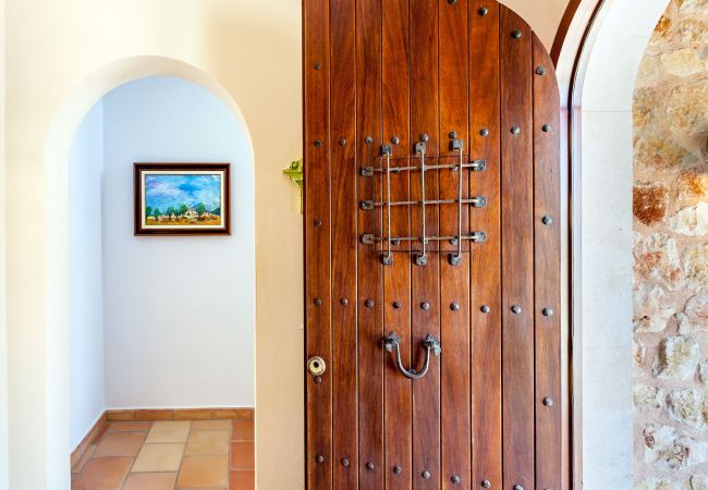 Finca en Santanyi - Finca Ses Mires casa vacacional con 5 dormitorios, piscina, vistas al mar y a poca distancia de la playa en Santanyí Finca en Santanyi - Finca Ses Mires casa vacacional con 5 dormitorios, piscina, vistas al mar y a poca distancia de la playa en Santanyí