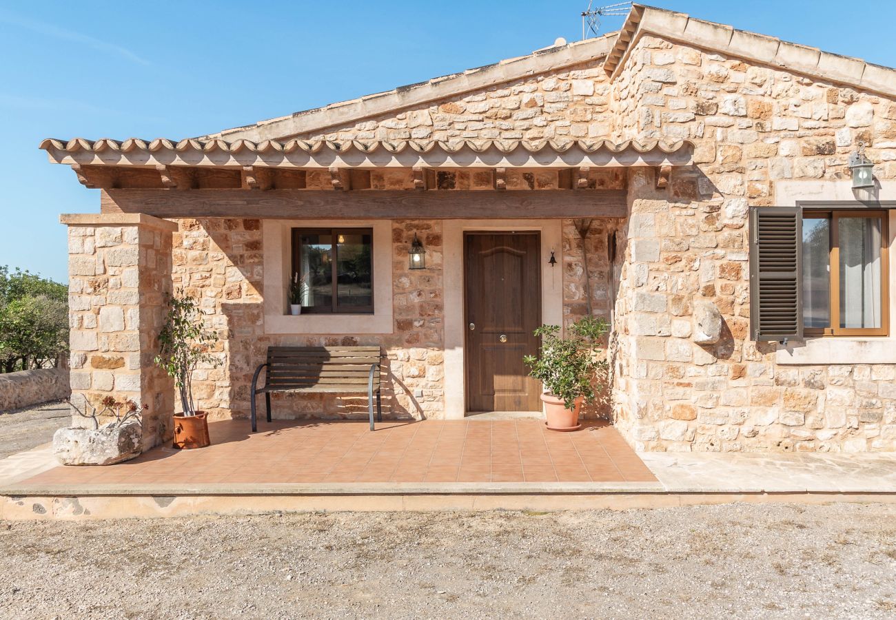 Finca en Santanyi - Sa Madoneta encantadora casa vacacional con vistas impresionantes y piscina en Santanyí