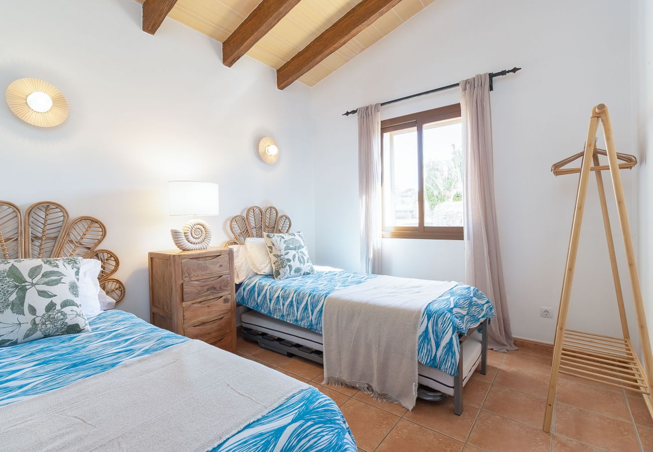 Finca en Santanyi - Sa Madoneta encantadora casa vacacional con vistas impresionantes y piscina en Santanyí