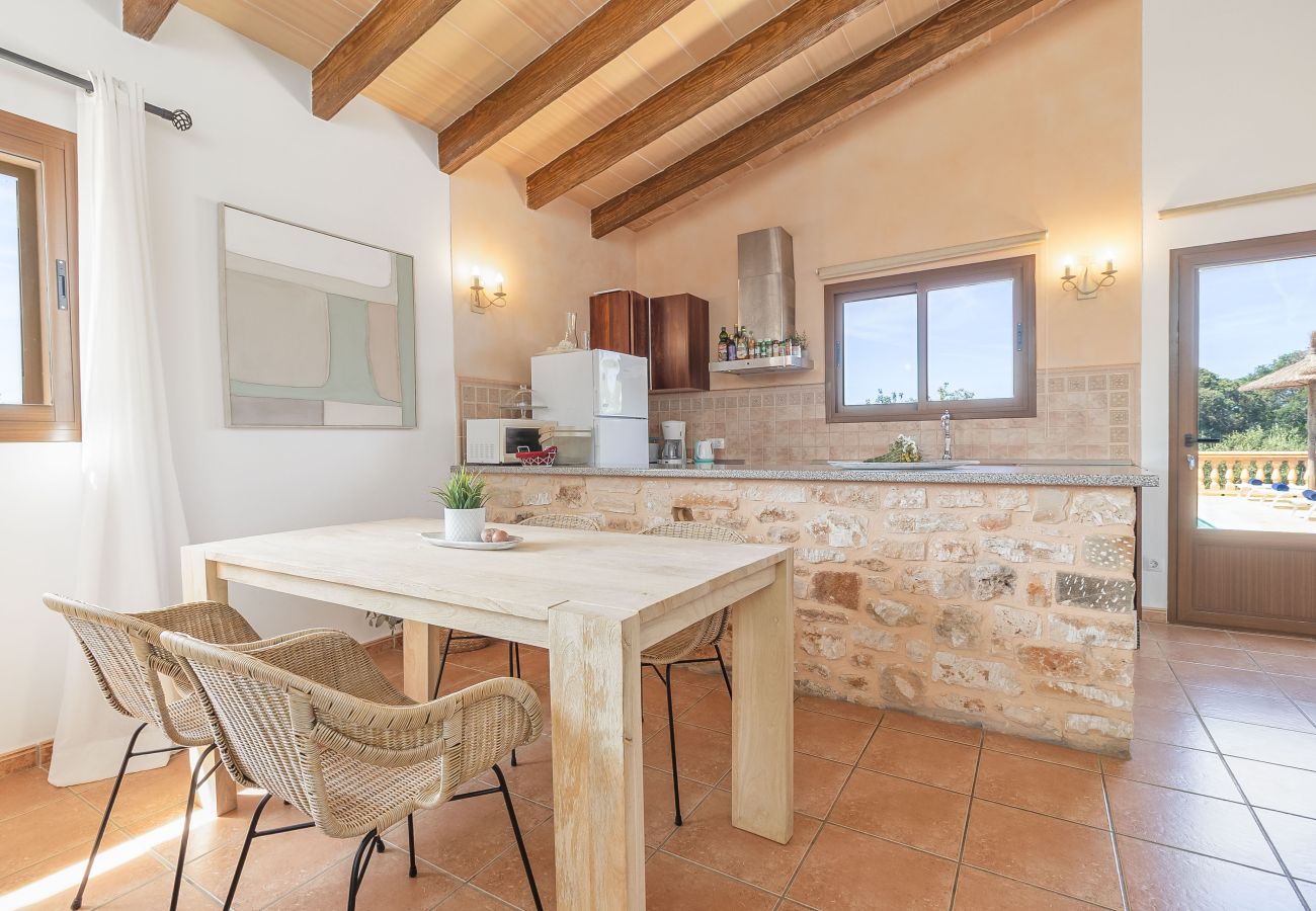 Finca en Santanyi - Sa Madoneta encantadora casa vacacional con vistas impresionantes y piscina en Santanyí