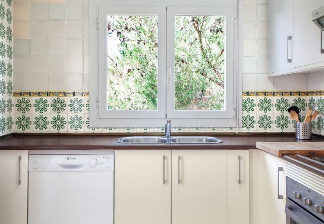 Apartamento en Cala Figuera - Harbour View 1 Apartamento Vacacional junto al Mar en un Animado Pueblo Pesquero en Cala Figuera Apartamento en Cala Figuera - Harbour View 1 Apartamento Vacacional junto al Mar en un Animado Pueblo Pesquero en Cala Figuera