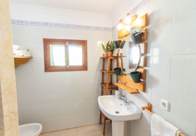 Chalet en Santanyi - Casa de vacaciones junto al mar con piscina privada cerca de la playa en Cala Santanyí Chalet en Santanyi - Casa de vacaciones junto al mar con piscina privada cerca de la playa en Cala Santanyí