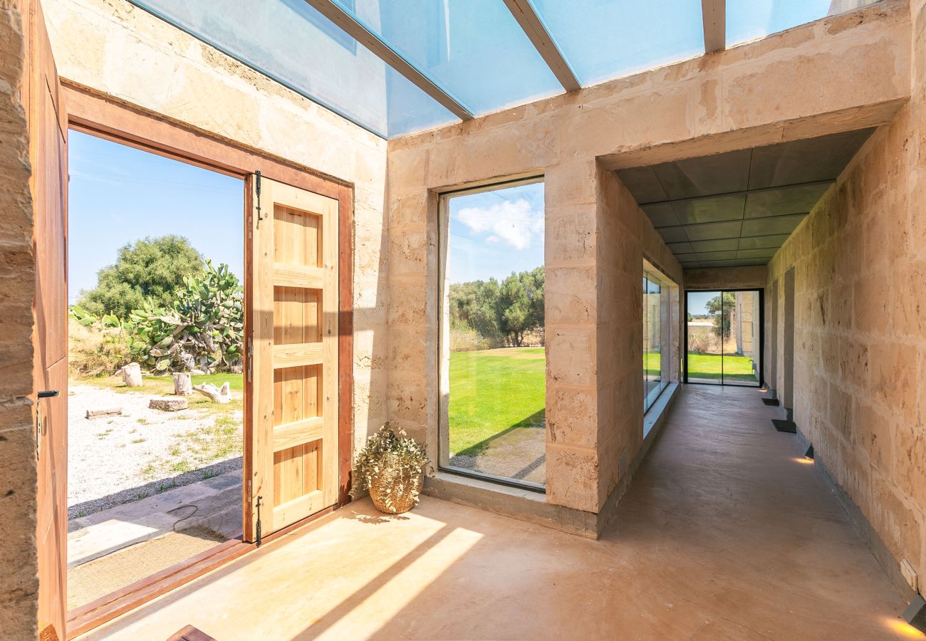 Finca en Campos - Son Coranta casa vacacional con estilo rústico y piscina en un entorno tranquilo y natural en Campos