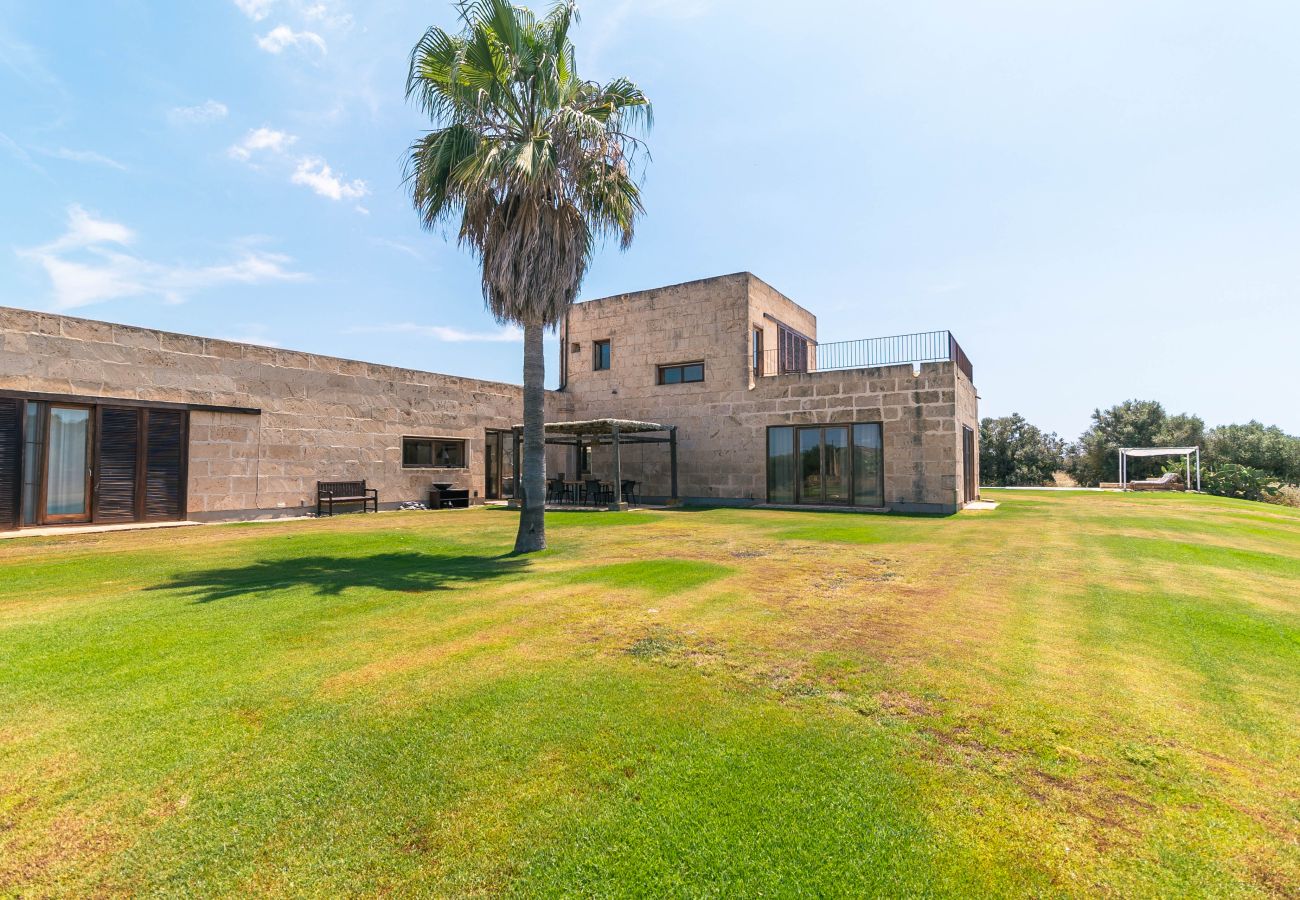 Finca en Campos - Son Coranta casa vacacional con estilo rústico y piscina en un entorno tranquilo y natural en Campos