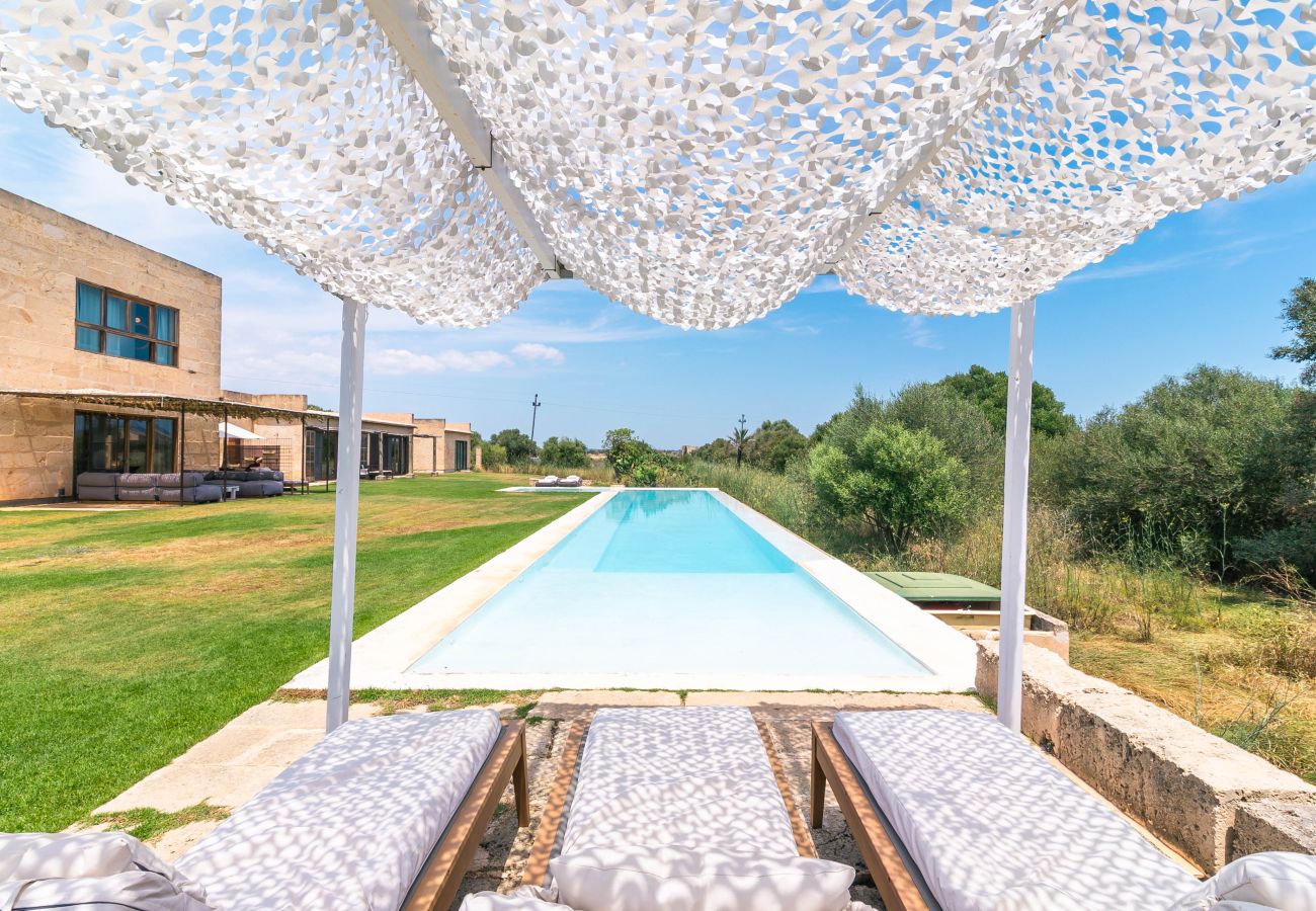 Finca en Campos - Son Coranta casa vacacional con estilo rústico y piscina en un entorno tranquilo y natural en Campos