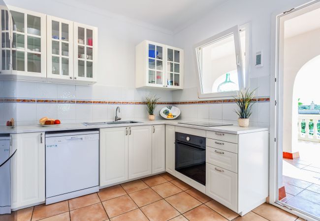 Villa en Santanyi - Can Flores Villa  casa vacacional con piscina perfecta para unas vacaciones relajantes cerca de Cala Santanyi  Villa en Santanyi - Can Flores Villa  casa vacacional con piscina perfecta para unas vacaciones relajantes cerca de Cala Santanyi