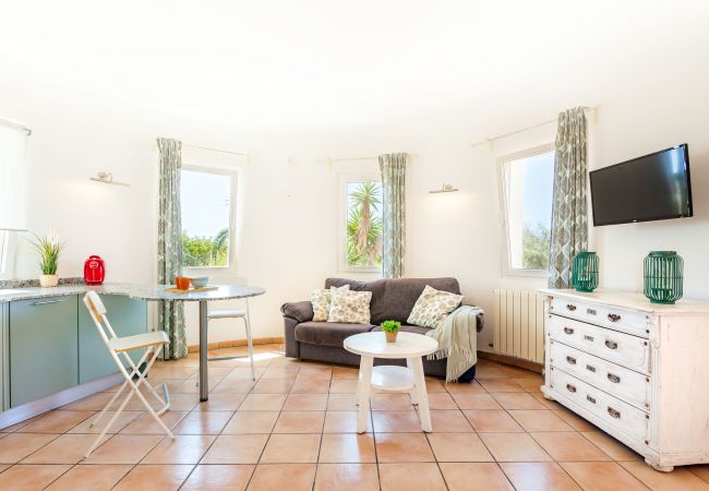 Villa en Santanyi - Can Flores Villa  casa vacacional con piscina perfecta para unas vacaciones relajantes cerca de Cala Santanyi  Villa en Santanyi - Can Flores Villa  casa vacacional con piscina perfecta para unas vacaciones relajantes cerca de Cala Santanyi