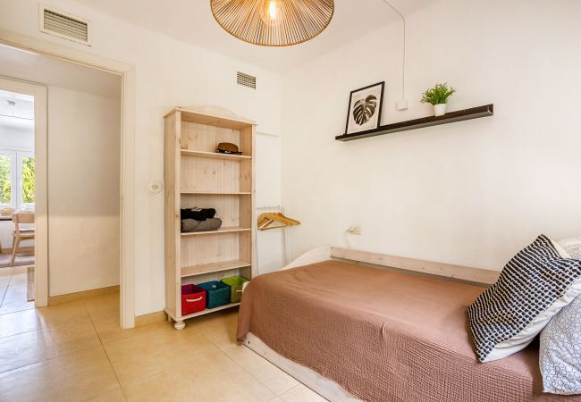 Chalet en Santanyi - La Casa Escaniana Acogedora casa vacacional con piscina climatizada a solo 200 m de la playa en Cala Santanyi  Chalet en Santanyi - La Casa Escaniana Acogedora casa vacacional con piscina climatizada a solo 200 m de la playa en Cala Santanyi
