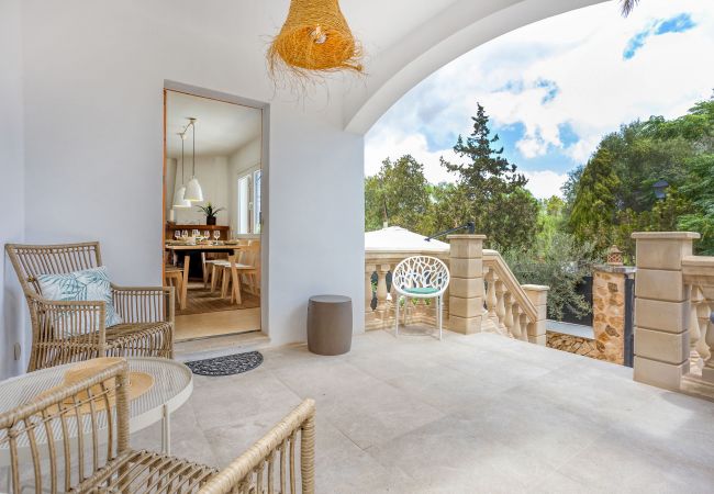 Chalet en Santanyi - La Casa Escaniana Acogedora casa vacacional con piscina climatizada a solo 200 m de la playa en Cala Santanyi  Chalet en Santanyi - La Casa Escaniana Acogedora casa vacacional con piscina climatizada a solo 200 m de la playa en Cala Santanyi