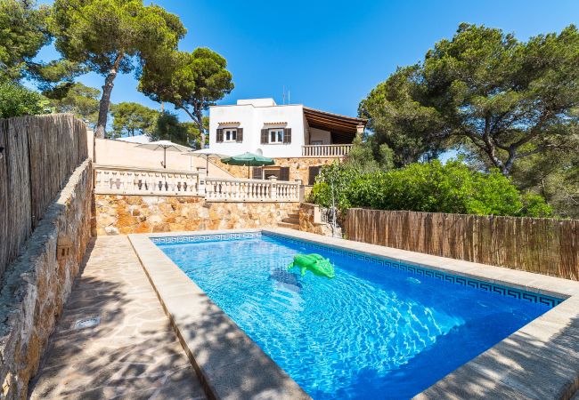Villa en Cala Santanyi - Villa Escaletas casa vacacional a solo 600 m de la playa de Cala Santanyí con piscina y aire acondicionado Villa en Cala Santanyi - Villa Escaletas casa vacacional a solo 600 m de la playa de Cala Santanyí con piscina y aire acondicionado