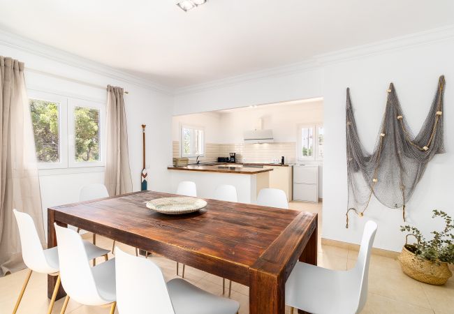 Villa en Cala Santanyi - Villa Escaletas casa vacacional a solo 600 m de la playa de Cala Santanyí con piscina y aire acondicionado Villa en Cala Santanyi - Villa Escaletas casa vacacional a solo 600 m de la playa de Cala Santanyí con piscina y aire acondicionado