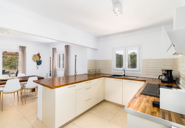 Villa en Cala Santanyi - Villa Escaletas casa vacacional a solo 600 m de la playa de Cala Santanyí con piscina y aire acondicionado Villa en Cala Santanyi - Villa Escaletas casa vacacional a solo 600 m de la playa de Cala Santanyí con piscina y aire acondicionado