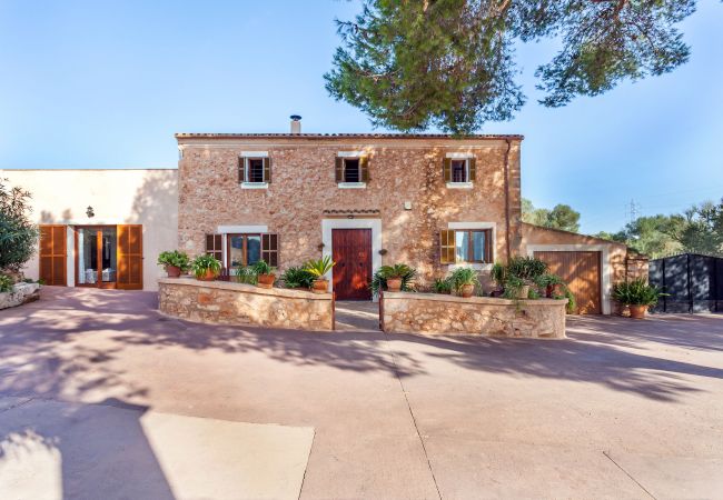 Finca en Santanyi - Ses Angoixes casa vacacional para 10 personas con pista de tenis privada y piscina en Santanyí Finca en Santanyi - Ses Angoixes casa vacacional para 10 personas con pista de tenis privada y piscina en Santanyí