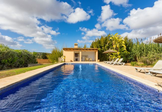 Finca en Cas Concos - Finca Son Peris casa vacacional idílica con piscina y vistas panorámicas en Cas Concos Finca en Cas Concos - Finca Son Peris casa vacacional idílica con piscina y vistas panorámicas en Cas Concos