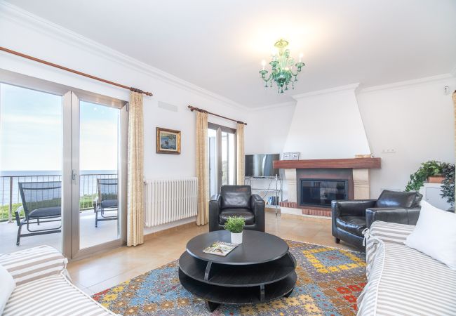 Villa en Cala Santanyi - Villa Can Ferrando casa vacacional en Cala Santanyi en primera línea de mar con lujo mediterráneo Villa en Cala Santanyi - Villa Can Ferrando casa vacacional en Cala Santanyi en primera línea de mar con lujo mediterráneo