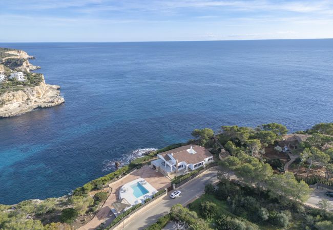 Villa en Cala Santanyi - Villa Can Ferrando casa vacacional en Cala Santanyi en primera línea de mar con lujo mediterráneo Villa en Cala Santanyi - Villa Can Ferrando casa vacacional en Cala Santanyi en primera línea de mar con lujo mediterráneo