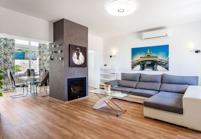 Chalet en Cala d´Or - Casa Garbello alojamiento de vacaciones con piscina privada en Cala d'Or Chalet en Cala d´Or - Casa Garbello alojamiento de vacaciones con piscina privada en Cala d'Or