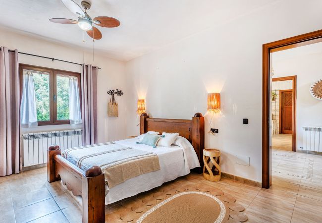 Finca en Portocolom - Pine Tree House Espiga casa vacacional tranquila con piscina en Porto Colom ideal para familias y relajación Finca en Portocolom - Pine Tree House Espiga casa vacacional tranquila con piscina en Porto Colom ideal para familias y relajación