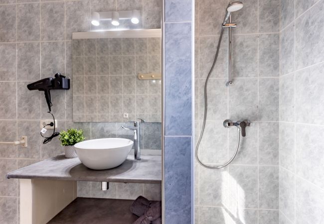Casa en Porto Petro - Casa Far alojamiento de vacaciones luminoso y acogedor con piscina en Porto Petro Casa en Porto Petro - Casa Far alojamiento de vacaciones luminoso y acogedor con piscina en Porto Petro