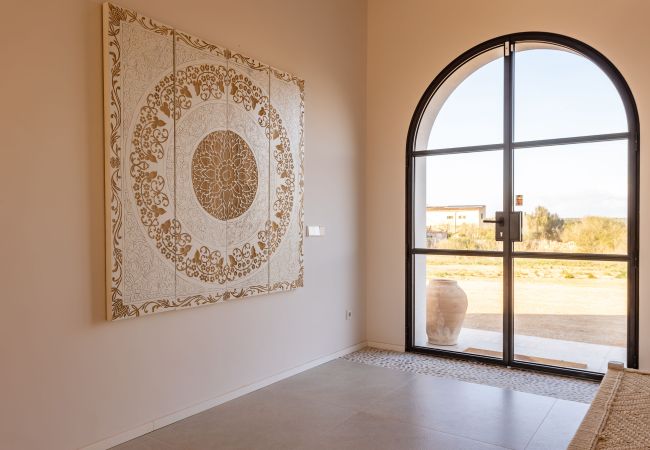 Villa en Ses Salines - Casa Sa Cisterna casa amplia y moderna para alquiler mensual en una zona tranquila a las afueras de Ses Salines en el sureste de Mallorca Villa en Ses Salines - Casa Sa Cisterna casa amplia y moderna para alquiler mensual en una zona tranquila a las afueras de Ses Salines en el sureste de Mallorca