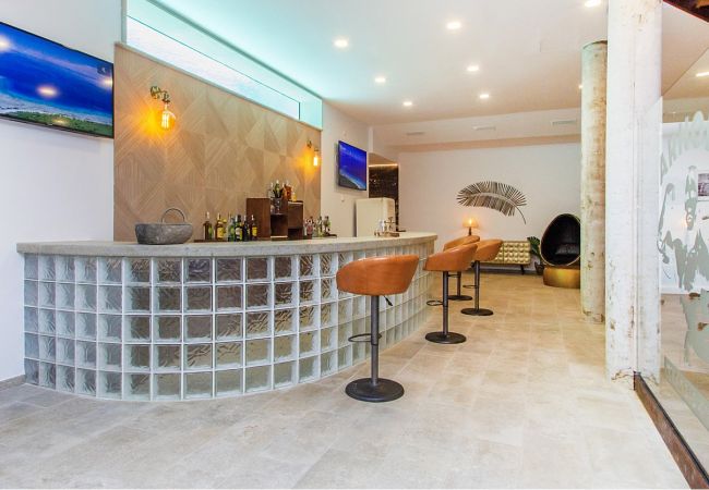 Casa en Palma  - Rainbow Home Mallorca casa vacacional espaciosa con piscina cerca de Palma para hasta 14 huéspedes Casa en Palma  - Rainbow Home Mallorca casa vacacional espaciosa con piscina cerca de Palma para hasta 14 huéspedes