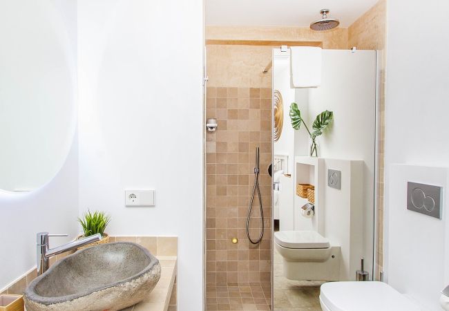 Casa en Palma  - Rainbow Home Mallorca casa vacacional espaciosa con piscina cerca de Palma para hasta 14 huéspedes Casa en Palma  - Rainbow Home Mallorca casa vacacional espaciosa con piscina cerca de Palma para hasta 14 huéspedes