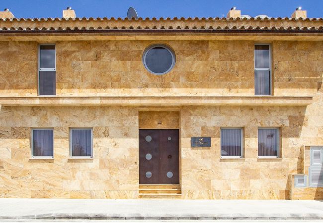 Casa en Palma  - Rainbow Home Mallorca casa vacacional espaciosa con piscina cerca de Palma para hasta 14 huéspedes Casa en Palma  - Rainbow Home Mallorca casa vacacional espaciosa con piscina cerca de Palma para hasta 14 huéspedes