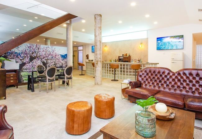 Casa en Palma  - Rainbow Home Mallorca casa vacacional espaciosa con piscina cerca de Palma para hasta 14 huéspedes Casa en Palma  - Rainbow Home Mallorca casa vacacional espaciosa con piscina cerca de Palma para hasta 14 huéspedes