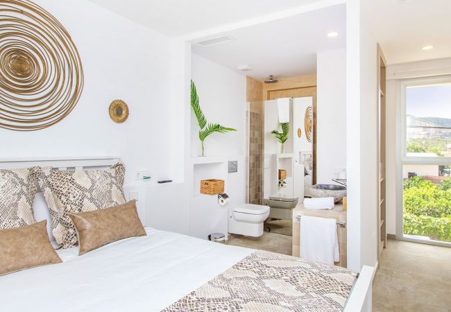Casa en Palma  - Rainbow Home Mallorca casa vacacional espaciosa con piscina cerca de Palma para hasta 14 huéspedes Casa en Palma  - Rainbow Home Mallorca casa vacacional espaciosa con piscina cerca de Palma para hasta 14 huéspedes