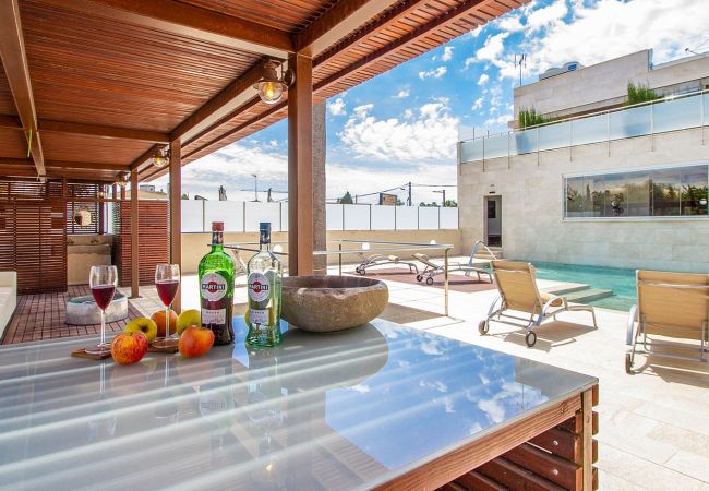Casa en Palma  - Rainbow Home Mallorca casa vacacional espaciosa con piscina cerca de Palma para hasta 14 huéspedes Casa en Palma  - Rainbow Home Mallorca casa vacacional espaciosa con piscina cerca de Palma para hasta 14 huéspedes