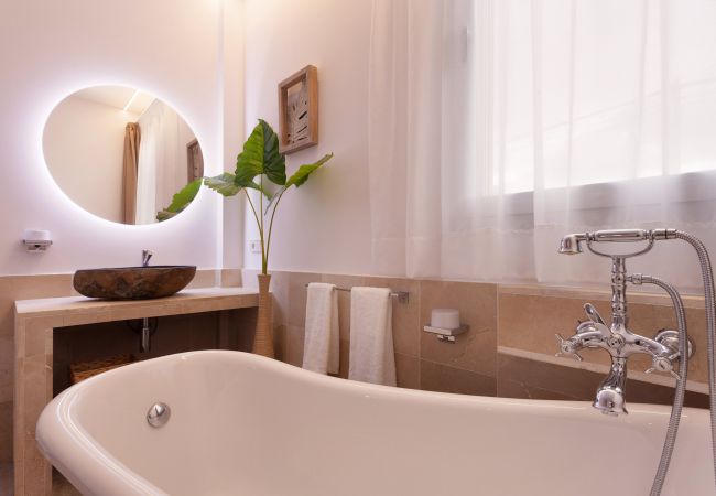 Casa en Palma  - Rainbow Home Mallorca casa vacacional espaciosa con piscina cerca de Palma para hasta 14 huéspedes Casa en Palma  - Rainbow Home Mallorca casa vacacional espaciosa con piscina cerca de Palma para hasta 14 huéspedes