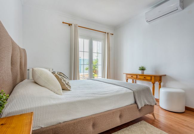 Casa en Cala d'Or - Casa Ferrera vacaciones en un acogedor alojamiento con piscina privada a poca distancia de Cala Ferrera Casa en Cala d'Or - Casa Ferrera vacaciones en un acogedor alojamiento con piscina privada a poca distancia de Cala Ferrera