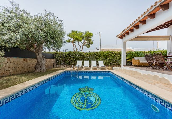 Casa en Cala d'Or - Casa Ferrera vacaciones en un acogedor alojamiento con piscina privada a poca distancia de Cala Ferrera Casa en Cala d'Or - Casa Ferrera vacaciones en un acogedor alojamiento con piscina privada a poca distancia de Cala Ferrera