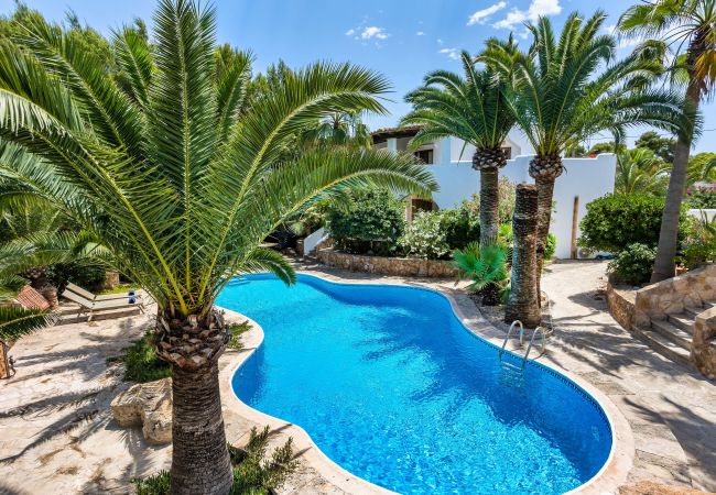 Apartamento en Cala Santanyi - Apartamento vacacional Oasis en planta baja con confort y encanto, piscina y ubicación privilegiada cerca de la playa en Cala Santanyí  Apartamento en Cala Santanyi - Apartamento vacacional Oasis en planta baja con confort y encanto, piscina y ubicación privilegiada cerca de la playa en Cala Santanyí