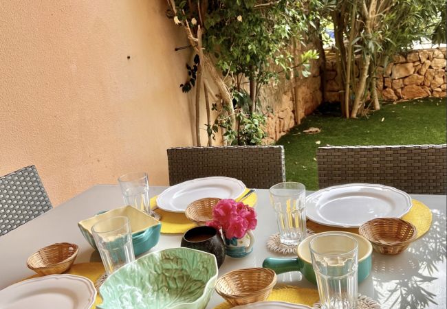 Apartamento en Son Servera - Apartamento en planta baja en Port Verd con jardín y piscina comunitaria disponible para alquiler mensual Apartamento en Son Servera - Apartamento en planta baja en Port Verd con jardín y piscina comunitaria disponible para alquiler mensual