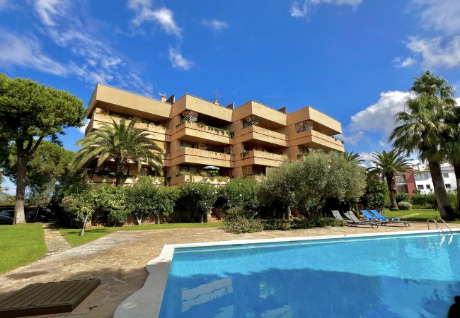 Apartamento en Son Servera - Apartamento en planta baja en Port Verd con jardín y piscina comunitaria disponible para alquiler mensual Apartamento en Son Servera - Apartamento en planta baja en Port Verd con jardín y piscina comunitaria disponible para alquiler mensual